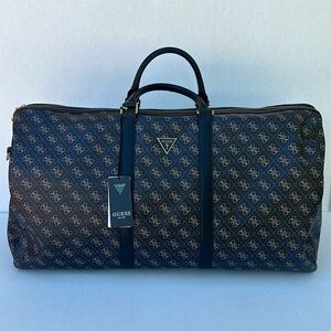 New GUESS Large Logo Travel bag